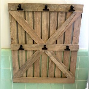 Wooden picture holder